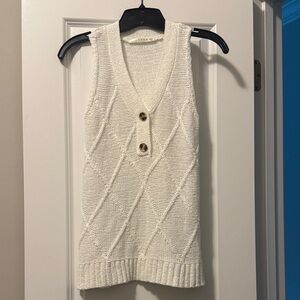 White Knit Sleeveless Sweater Vest
